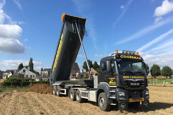 Grondwerken-Cooreman-afbraakwerken-containerverhuur-Oost-Vlaanderen_13