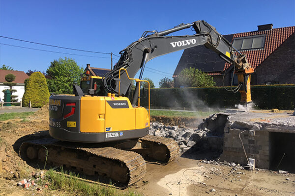 Grondwerken-Cooreman-afbraakwerken-containerverhuur-Oost-Vlaanderen_18